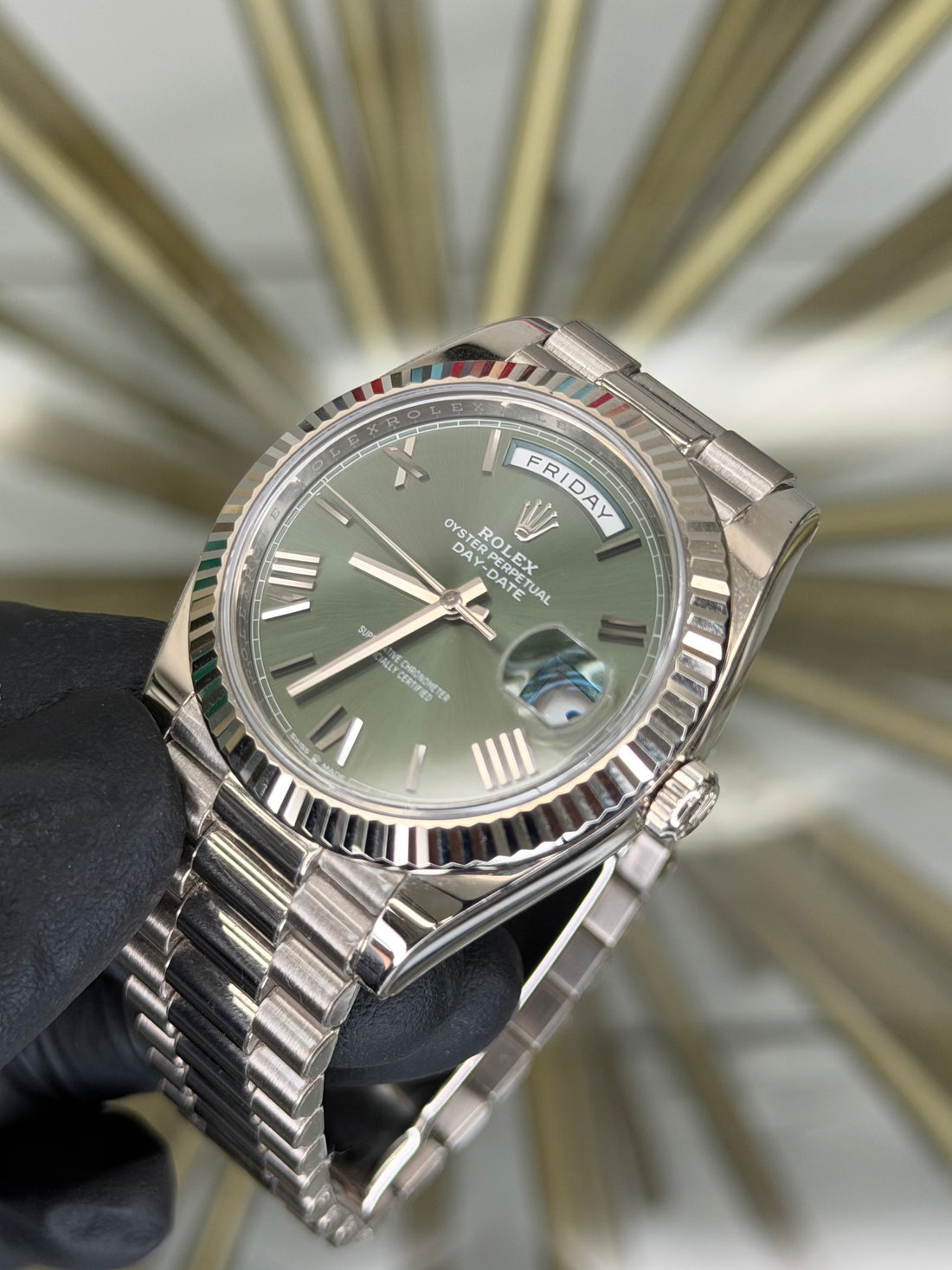 Rolex Day-Date 40 Olive Green Bevelled Roman Dial on President 228239 2021 Complete