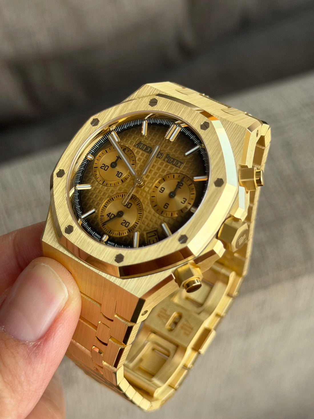 Audemars Piguet Royal Oak Chronograph Yellow Smoke Ombré Dial on Bracelet 26240BA.OO.1320BA.02 2026 Complete