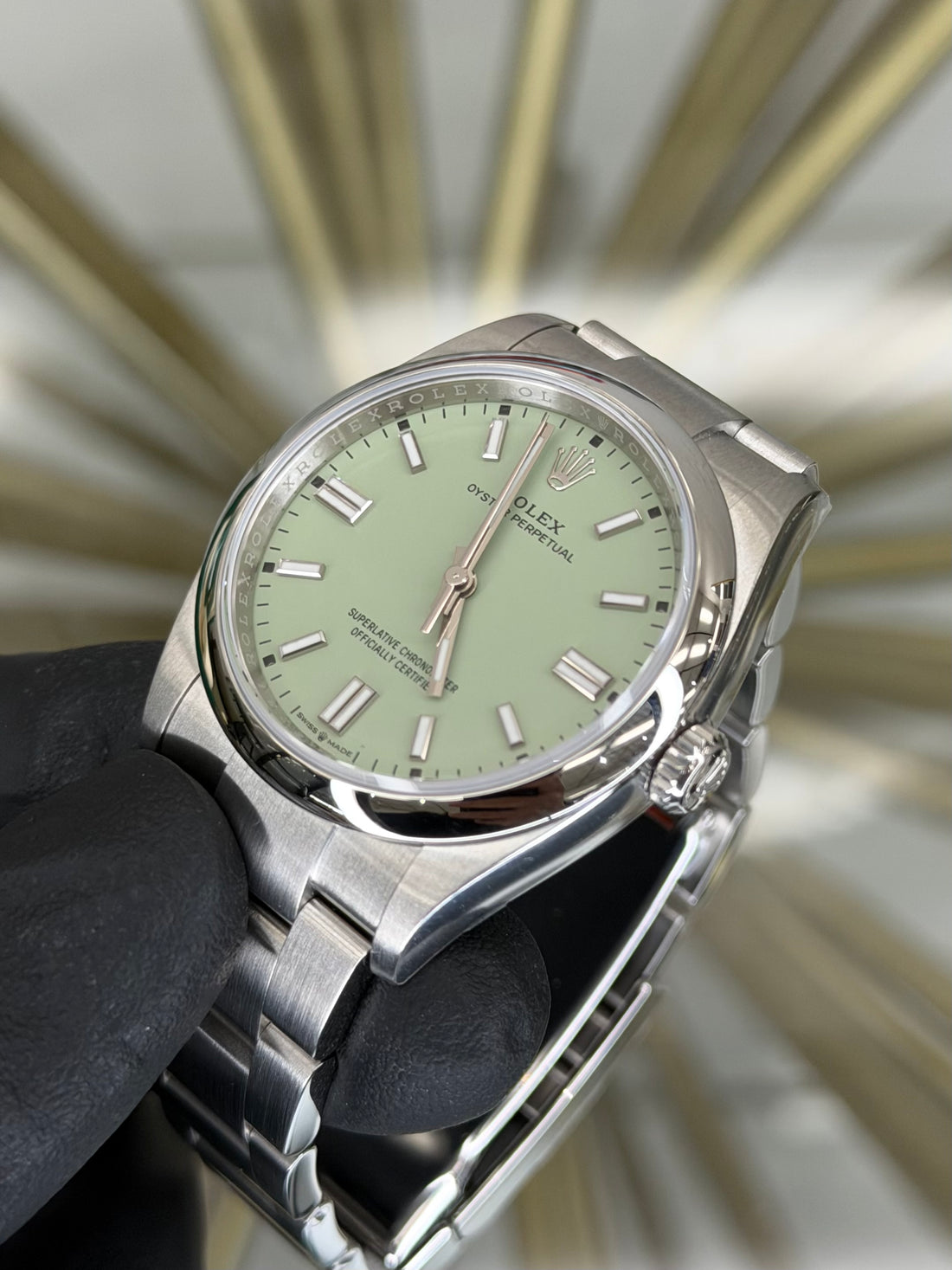Rolex Oyster Perpetual 36 Pistachio Dial on Oyster 126000 2026 Complete