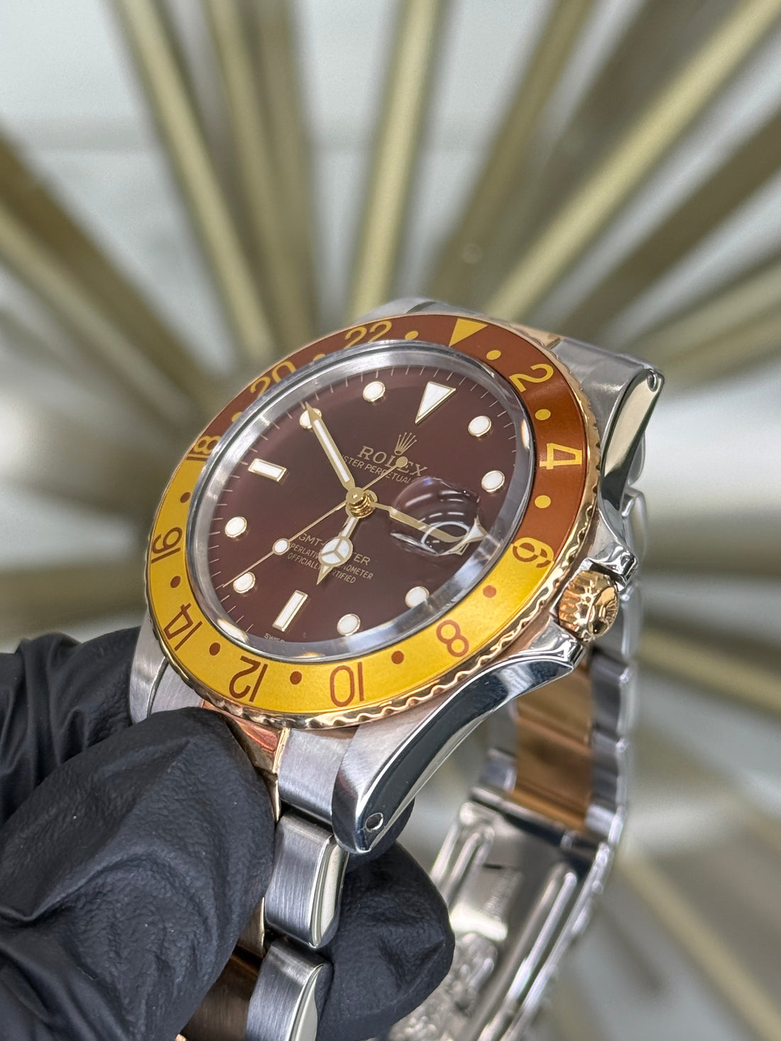 Rolex Gmt-Master Rootbeer Dial on Oyster 16753