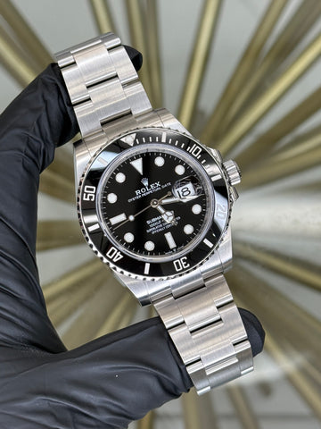 Rolex Submariner Black Dial on Oyster 126610LN 2021 Card