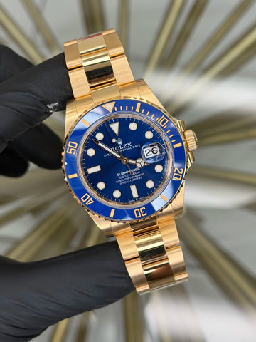 Rolex Submariner Blue Dial on Oyster 126618LB 2023 Complete