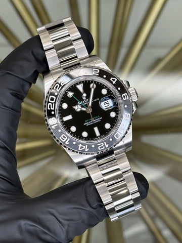 Rolex GMT-Master II Bruce Wayne Black Dial on Oyster 126710GRNR 2025 Complete