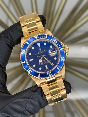 Rolex Submariner Blue Dial on Oyster 16618LB 2004 Papers