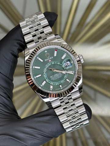Rolex SkyDweller Mint Green Dial on Jubilee 336934 2026 Complete