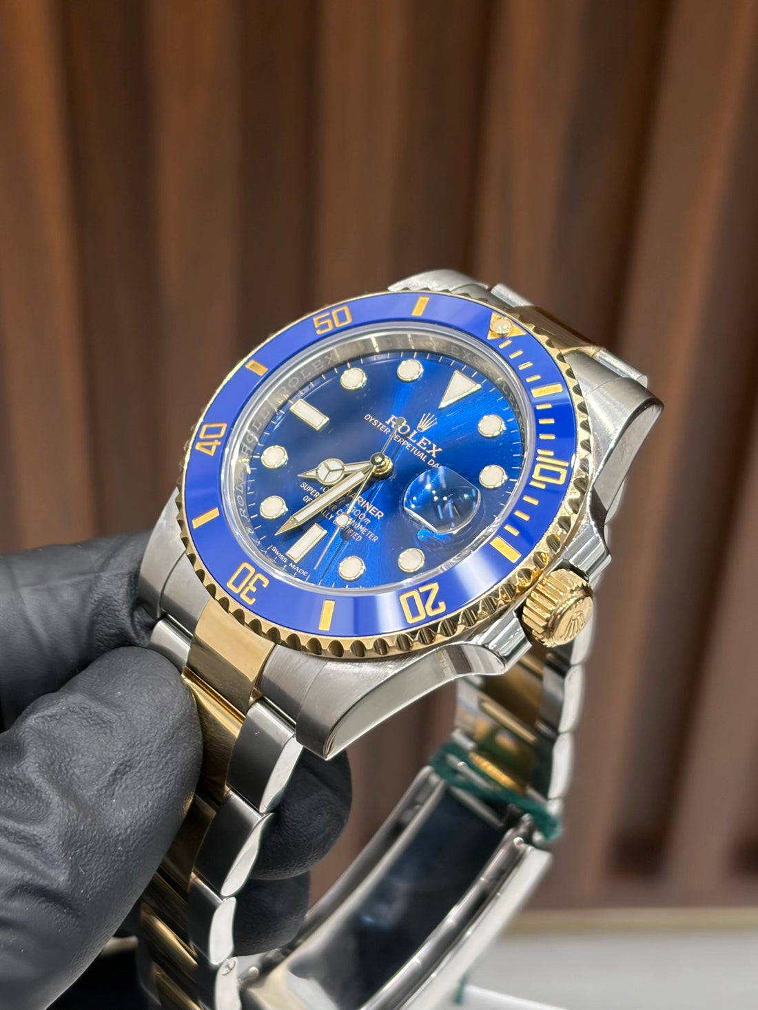 Rolex Submariner Blusey Blue Dial on Oyster 116613LB 2020 Card