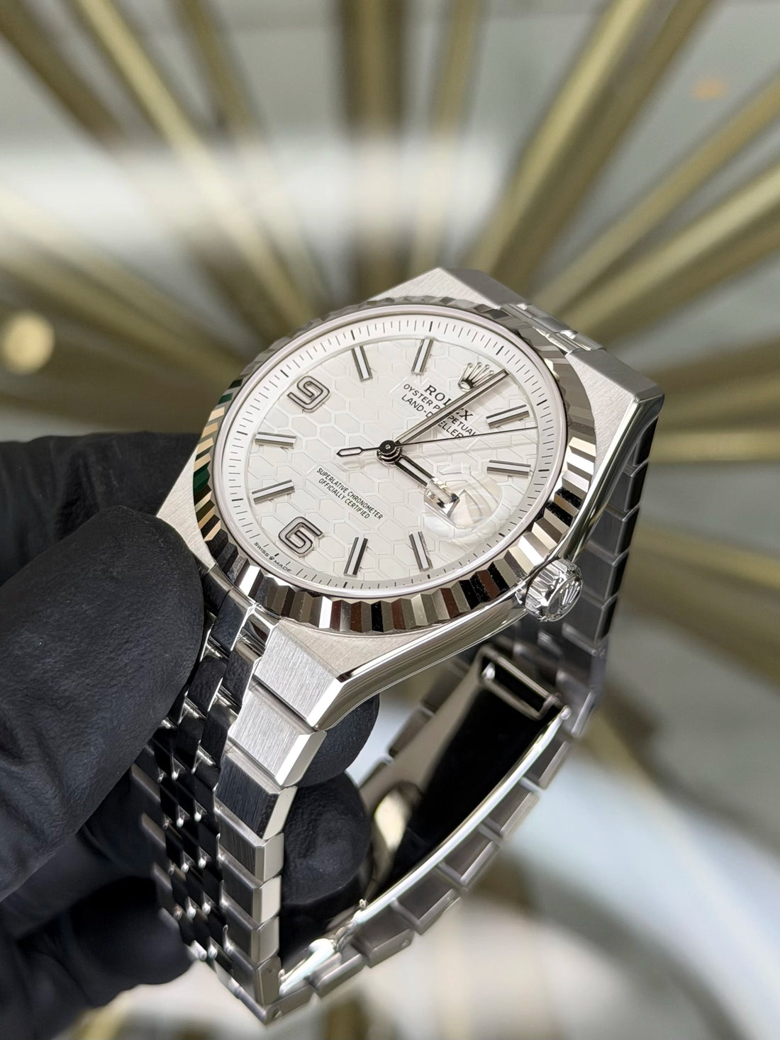 Rolex Land-Dweller 40 White Honeycomb Dial on Flat Jubilee 127334 2026 Complete