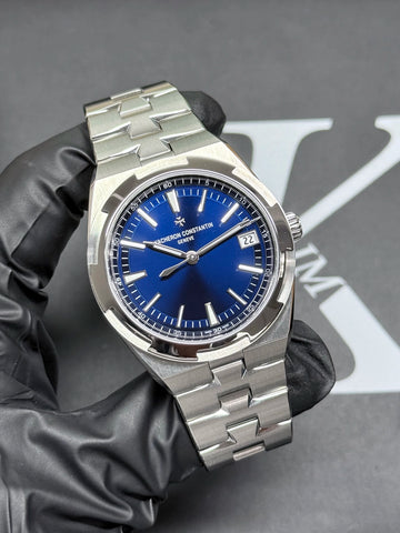 Vacheron Constantin Overseas Sunburst Satin-finished Lacquered Blue Dial on Stainless Steel 4520V/210A-B128 2026 Complete