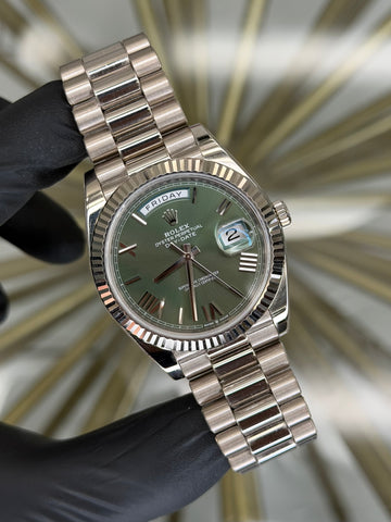 Rolex Day-Date 40 Olive Green Bevelled Roman Dial on President 228239 2021 Complete