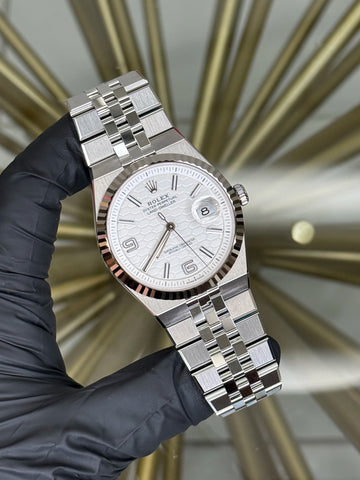 Rolex Land-Dweller 40 White Honeycomb Dial on Flat Jubilee 127334 2026 Card