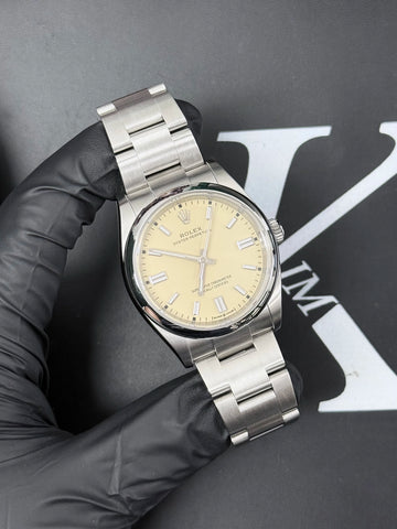 Rolex Oyster Perpetual 36 Beige Dial on Oyster 126000 2025 Complete