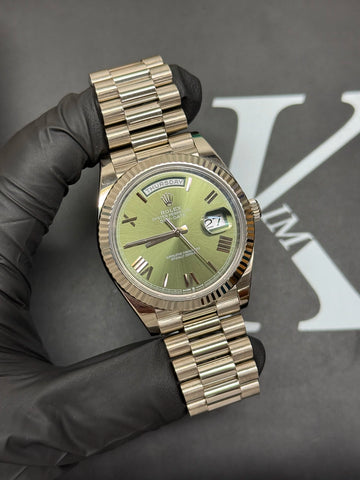 Rolex Day-Date 40 Olive Green Bevelled Roman Dial on President 228239 2022 Card
