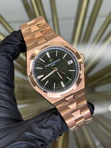 Vacheron Constantin Overseas Green Dial on Bracelet 4520V/210R-B967 2026 Complete