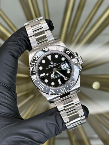 Rolex GMT-Master II Bruce Wayne Black Dial on Oyster 126710GRNR 2026 Complete