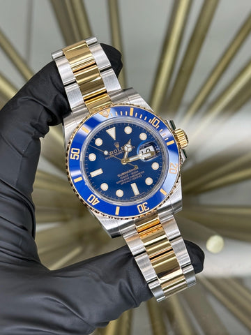 Rolex Submariner Blusey Blue Dial on Oyster 116613LB 2020 Complete