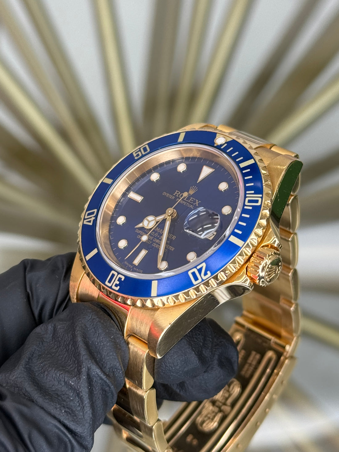 Rolex Submariner Blue Dial on Oyster 16618LB 2004 Papers